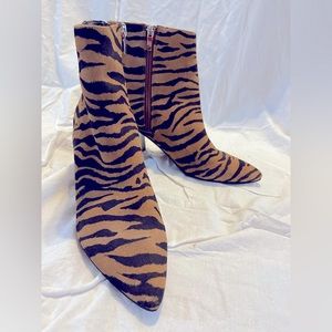 Tiger Stripes Ankle Boots Block Heel Pointed Toe Marc Fisher